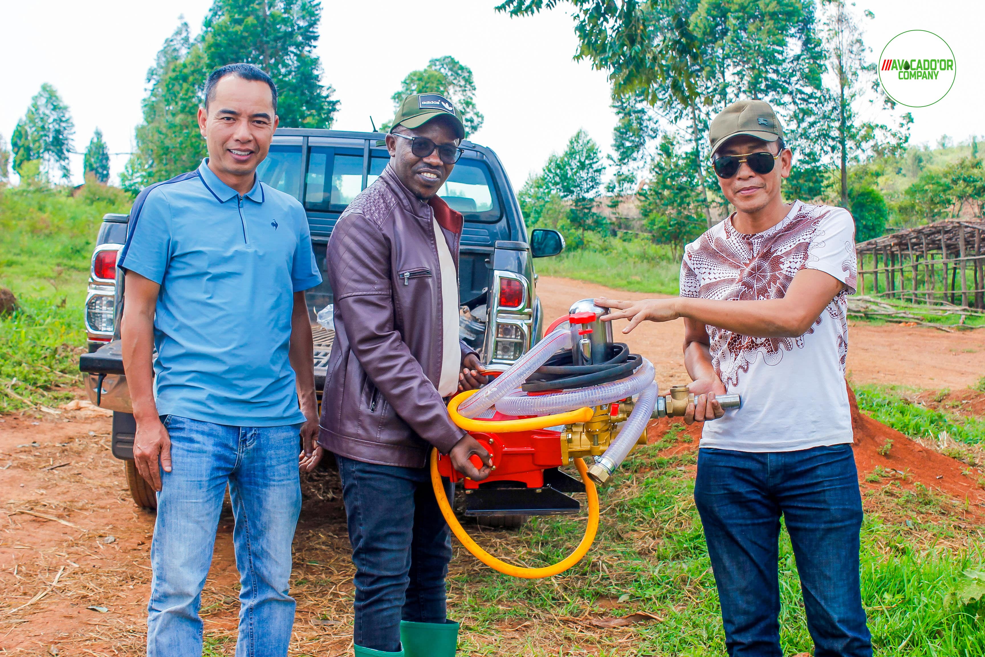 Vietnamese Support for Avocad'or: Donation of an Irrigation Pump